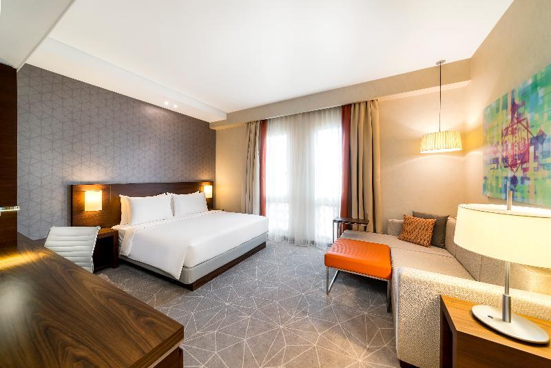 Hyatt Place Wasl District होटल 4*